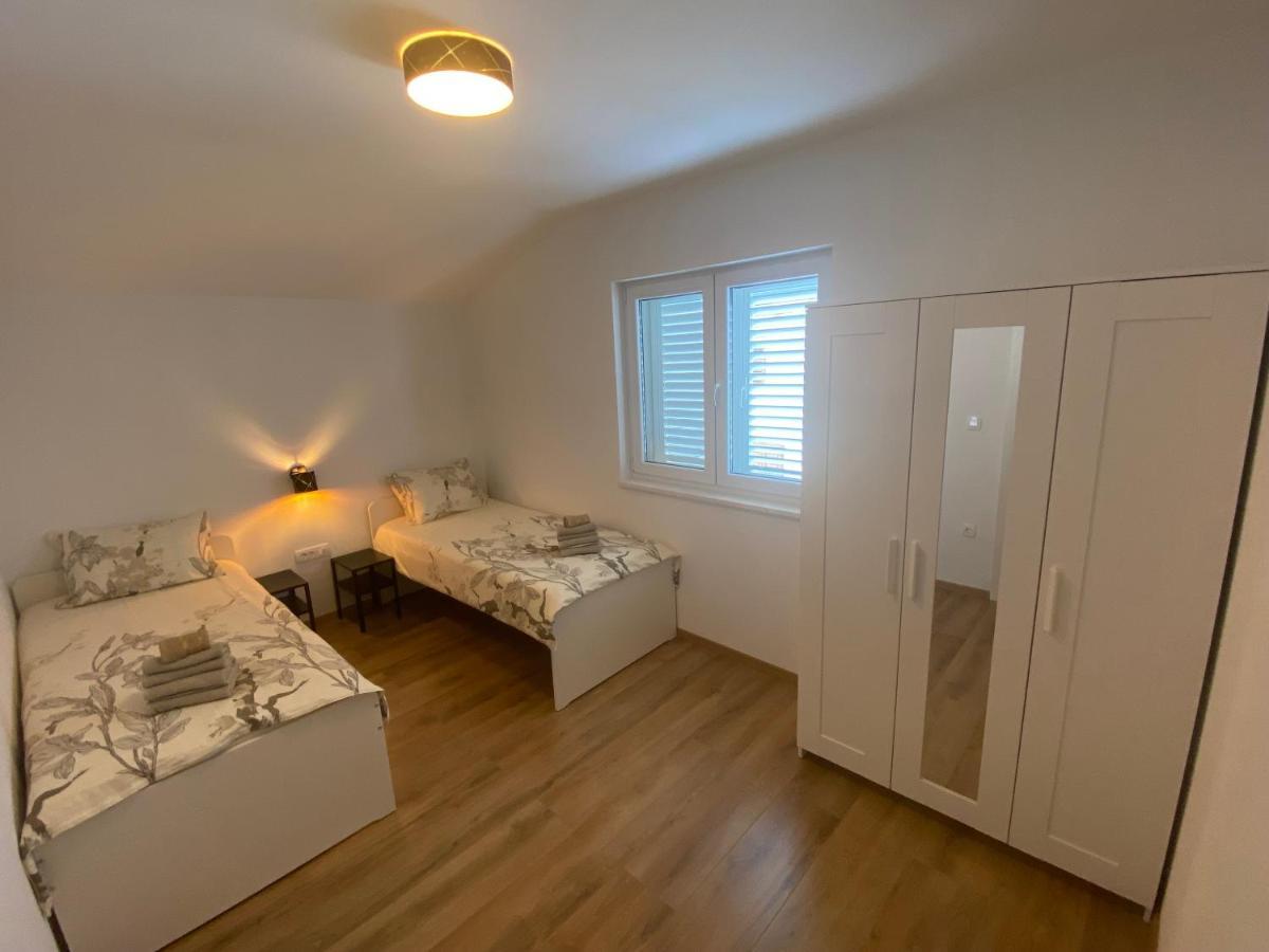 Apartmani Triva 1 Split Exterior photo